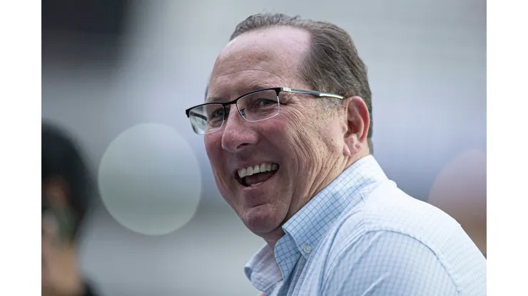 John Textor sócio majoritario do Botafogo antes da partida contra o Fortaleza no estadio Maracana pelo campeonato Brasileiro A 2022. Estadunidense pode trazer novo reforço. Foto: Jorge Rodrigues/AGIF
