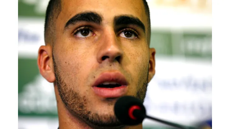 Volante Gabriel durante coletiva de imprensa do Palmeiras no CT Academia de Futebol - Barra Funda. Atleta não jogará no Vasco da Gama. Foto: Daniel Vorley/AGIF.
