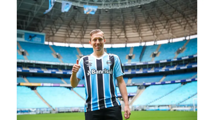 Foto: Lucas Uebel/GREMIO FBPA - Grêmio anuncia contratação de Lucas Leiva
