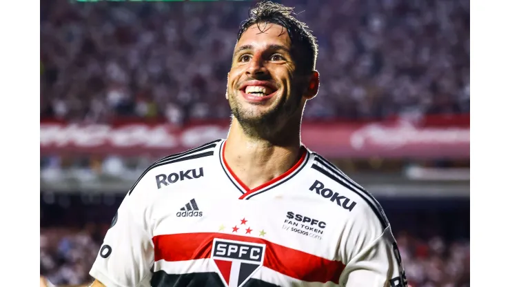 Foto: Marcello Zambrana/AGIF - Calleri pede pela volta de xodó da torcida do São Paulo
