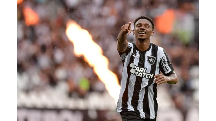 Jeffinho jogador do Botafogo 
