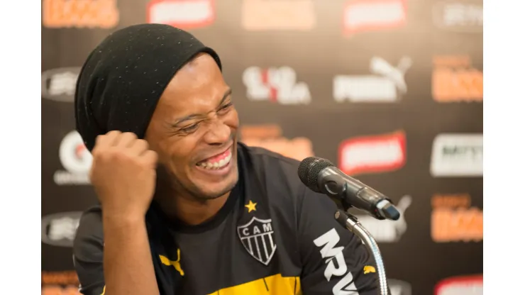 Ronaldinho Gaucho durante coletiva de imprenssa no CT do Galo. Andre Yanckous/AGIF
