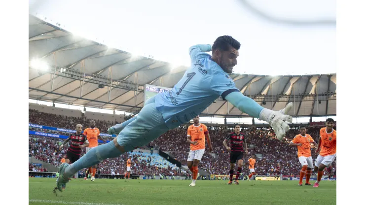 Goleiro chamou a atenção da equipe Colorada.
