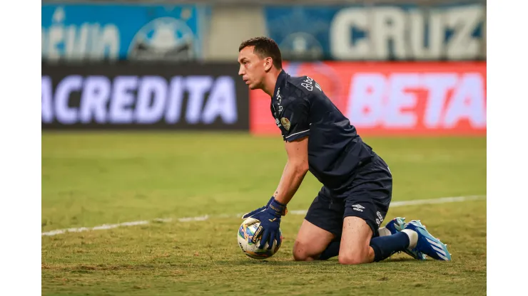 Agustin Marchesin goleiro do Gremio durante partida contra o Juventude no estadio Arena do Gremio pelo campeonato Gaucho 2024. Atleta deve voltar a meta do time.  Foto: Maxi Franzoi/AGIF
