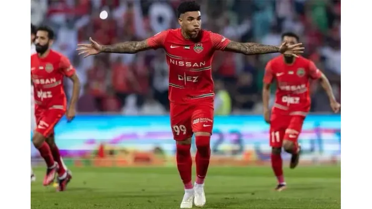 Igor Jesus está se destacando nos Emirados Árabes. Foto: Reprodução/Shabab Al-Ahli
