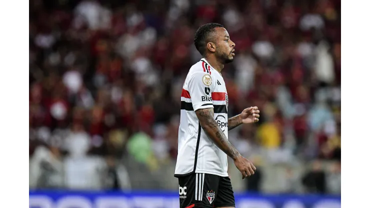 Welington perdeu a vaga no time titular do São Paulo - Foto: Thiago Ribeiro/AGIF
