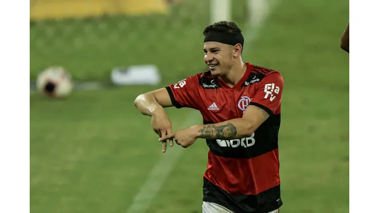 RJ - Rio de Janeiro - 24/03/2021 - CARIOCA 2021, BOTAFOGO X FLAMENGO - Hugo Moura jogador do Flamengo comemora seu gol durante partida contra o Botafogo no estadio Engenhao pelo campeonato Carioca 2021. Foto: Thiago Ribeiro/AGIF
