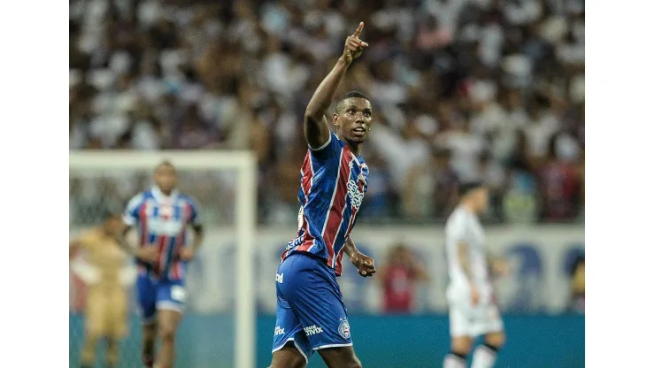 Kanu jogador do Bahia comemora seu gol durante partida contra o Vitoria no estadio Arena Fonte Nova pelo campeonato Copa Do Nordeste 2024. Jhony Pinho/AGIF
