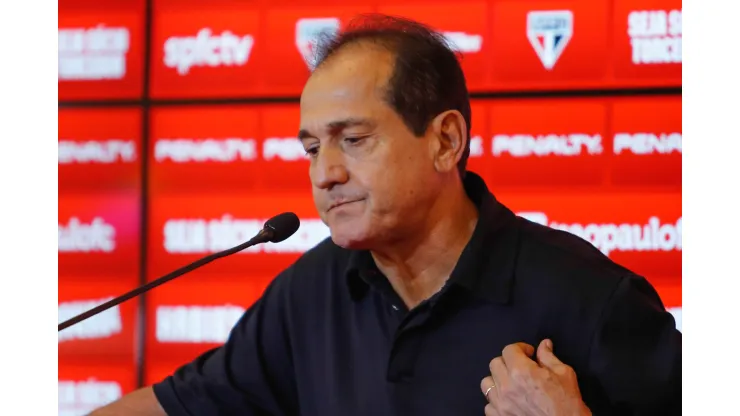 Sao Paulo- SP – 07/04/2015 – TREINO DO SAO PAULO – Muricy Ramalho  durante despedida do Sao Paulo no CT da Barra Funda. Foto Marcello Zambrana/AGIF
