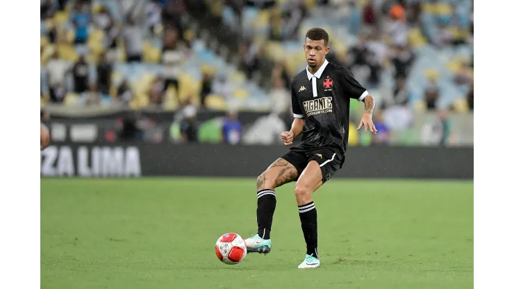 João Victor é liberado na Copa do Brasil. Foto: Thiago Ribeiro/AGIF
