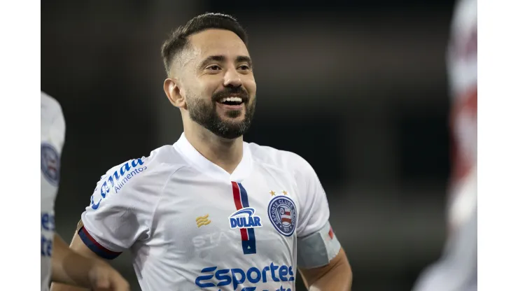 Everton Ribeiro jogador do Bahia comemora gol durante partida contra o Botafogo no estadio Engenhao pelo campeonato Brasileiro A 2024.  Jorge Rodrigues/AGIF
