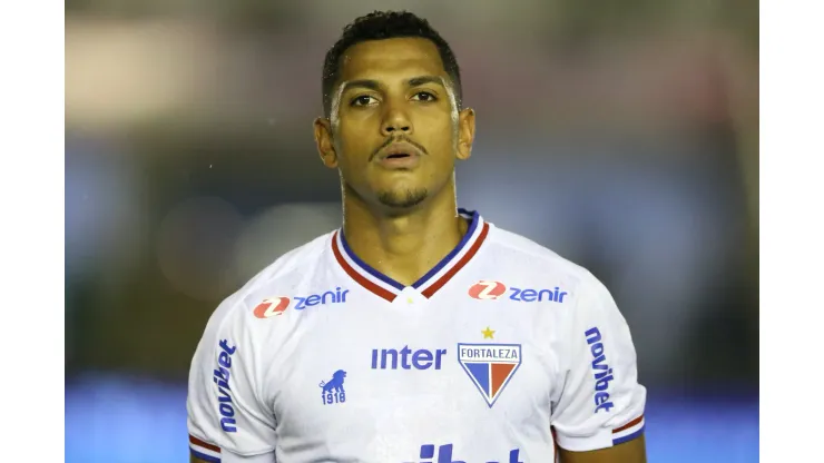 Pedro Rocha durante confronto contra o Botafogo-PB na Copa do Nordeste.
