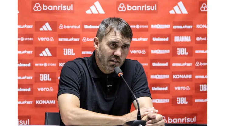 Coudet fica sabendo sobre possível 'novo estádio' temporário do Internacional. 
