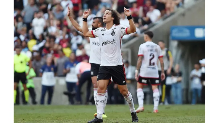 David Luiz comemora gol pelo Flamengo (A.PAES / Alamy Stock Photo)
