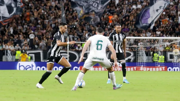 Rai Ramos jogador do Ceará durante partida contra o Goiás no estádio Arena Castelão pelo campeonato Brasileiro B 2024. Foto: Lucas Emanuel/AGIF
