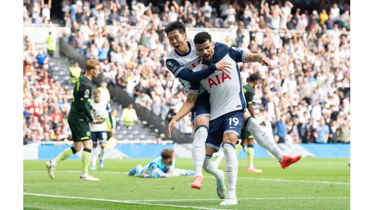 Tottenham comemora gol (Andrew Orchard sports photography / Alamy Stock Photo)
