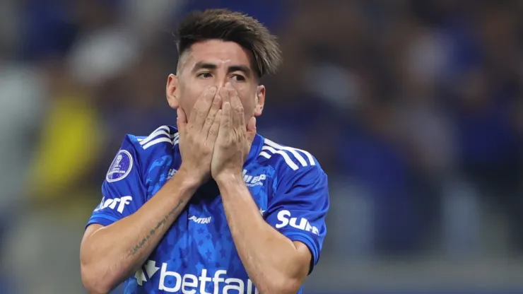 Villalba jogador do Cruzeiro lamenta durante partida contra o Libertad no estádio Mineirão pelo campeonato Copa Sul-Americana 2024. Foto: Gilson Lobo/AGIF
