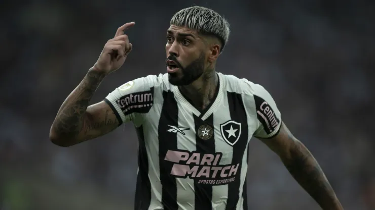 Barboza jogador do Botafogo durante partida contra o Criciúma no estádio Maracanã pelo campeonato Brasileiro A 2024. Foto: Jorge Rodrigues/AGIF
