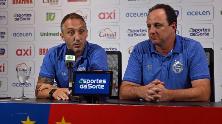 Rogério Ceni, técnico do Bahia e o diretor Cadu Santoro durante entrevista coletiva (Foto: Walmir Cirne/AGIF)
