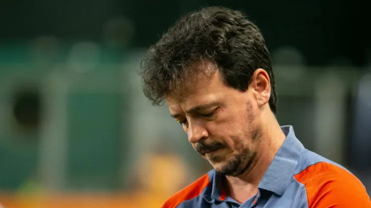 Fernando Diniz, técnico do Cruzeiro, durante partida contra o Flamengo (Foto: Fernando Moreno/AGIF)
