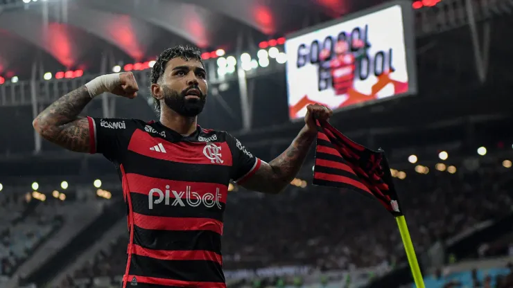 Gabigol, jogador do Flamengo, revelou que não fica no clube em 2025 e tem destino decretado.
