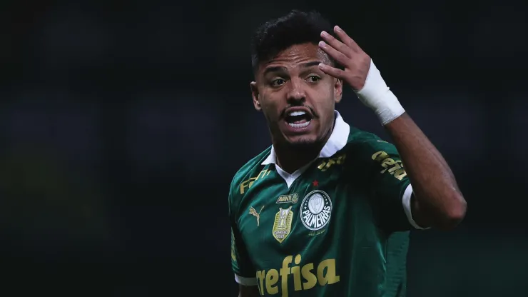 Gabriel Menino, jogador do Palmeiras, durante partida contra o Flamengo, pela Copa Betano do Brasil.
