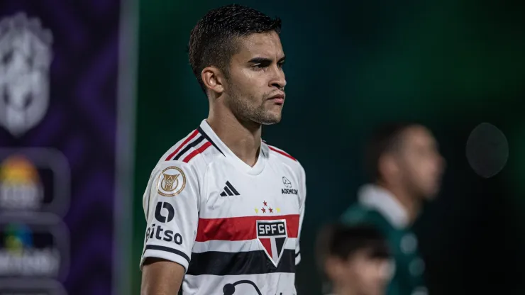 Rodrigo Nestor, jogador do São Paulo, durante partida contra o Goias (Foto: Isabela Azine/AGIF)
