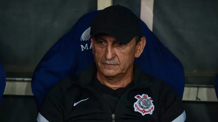 Ramon Diaz, técnico do Corinthians, durante partida contra o Flamengo (Foto: Thiago Ribeiro/AGIF)
