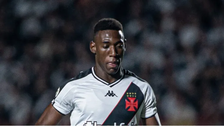 Léo Pelé pode deixar o Vasco.
