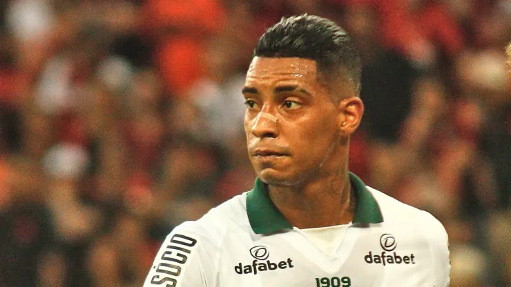 Alef Manga jogador do Coritiba
