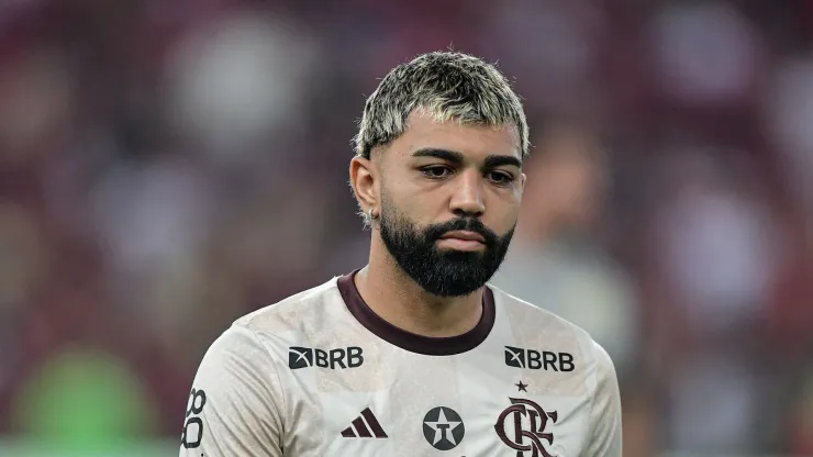 Gabigol jogador do Flamengo durante aquecimento antes da partida contra o Bahia no estádio Maracanã pelo campeonato Copa Do Brasil 2024. Foto: Thiago Ribeiro/AGIF
