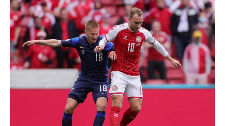 La primera foto de Eriksen desde el hospital: "Estoy bien, dadas las circunstancias"