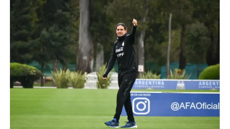 Quién es el DT que buscará cambiarle la cara a la Selección femenina