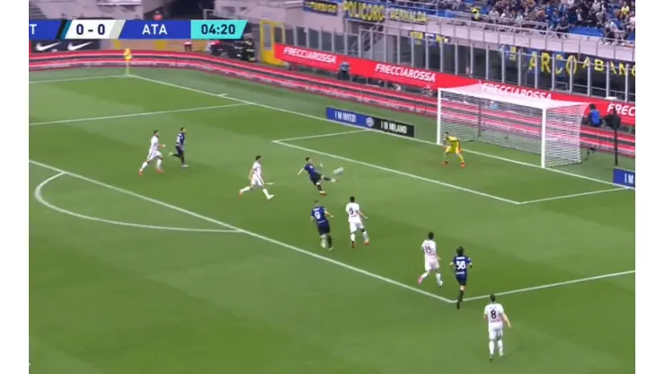 VIDEO: volea espectacular de Lautaro para el 1 a 0 del Inter