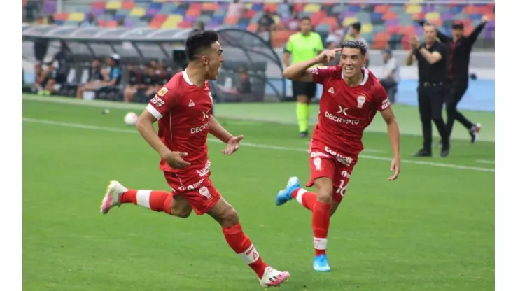 César Ibáñez metió el gol de la fecha y le dio el triunfo a Huracán. (Prensa Huracán)
