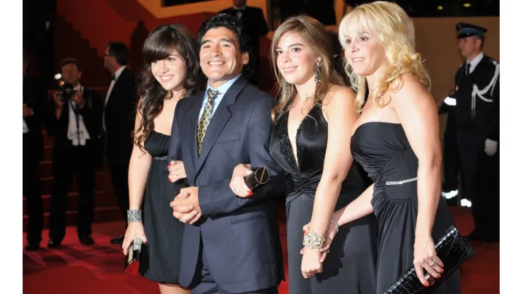 Cómo se conocieron Diego Maradona y Claudia Villafañe