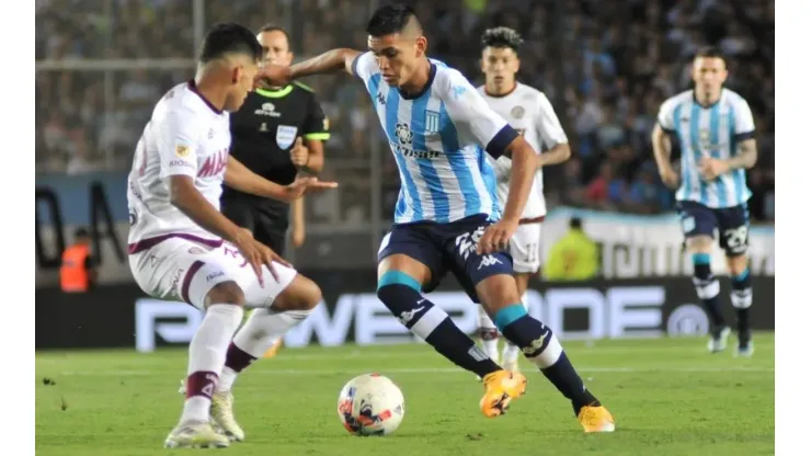 Racing le ganó 3-1 a Lanús y se metió en zona de Copa Sudamericana.
