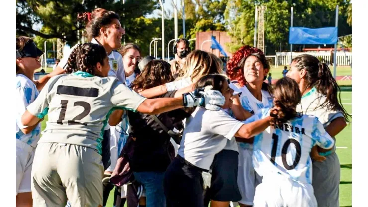 Las Murciélagas ganaron su primera copa internacional