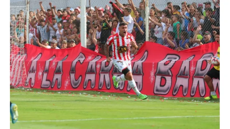 En la semifinal del Reducido, Barracas Central le ganó a Almirante Brown y buscará el ascenso a la Liga Profesional.
