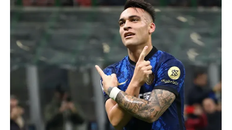 Lautaro Martínez está en la órbita de Chelsea, que busca juntarlo con Lukaku.
