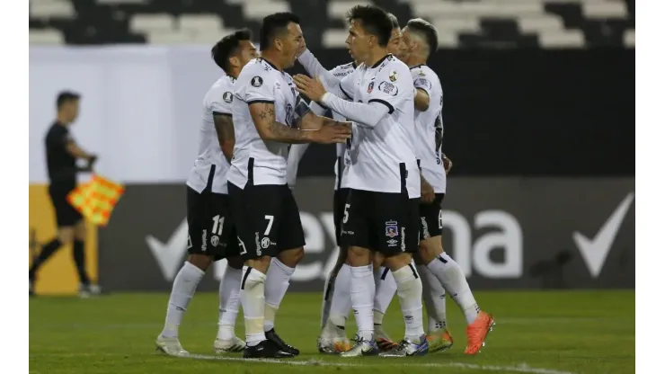 El jugador de Colo Colo que admira a Riquelme y esta noche se enfrenta a Boca: "Tal vez le pido una foto"