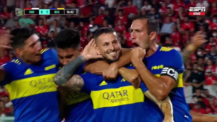 VIDEO | ¡A lo Riquelme! De la galera, Benedetto abrió el marcador en el clásico entre Boca e Independiente