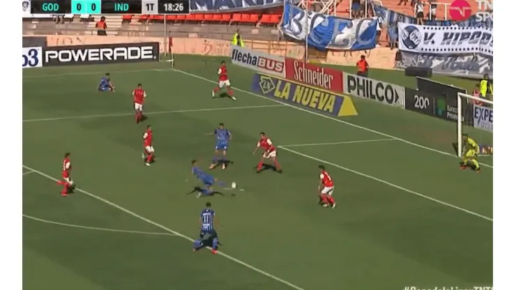 VIDEO | Directo a los mejores del torneo: golazo de Bullaude para Godoy Cruz