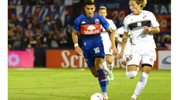 ¡Un baile de novela! Tigre aplastó a Platense en el primer clásico de la fecha