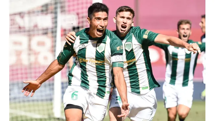 Lollo convirtió el único gol del Clásico del Sur.
