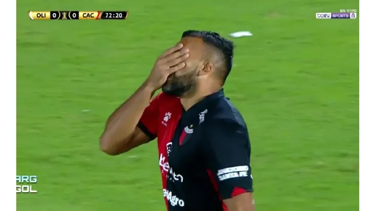 La imagen viral de Wanchope Ábila en el partido de Colón que hizo reír a todos los hinchas de River