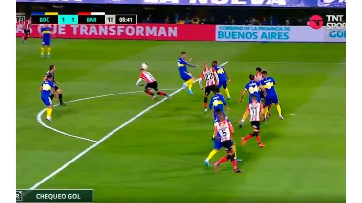 VIDEO | Polémica temprana: ¿Hubo offside en el gol de Barracas a Boca?