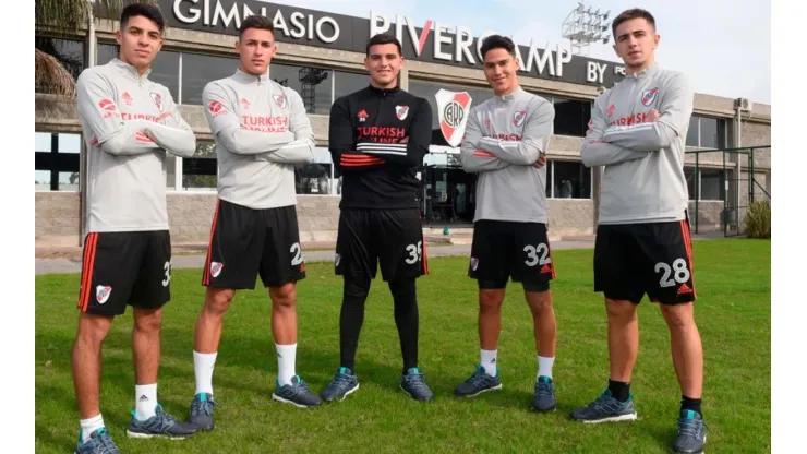 El juvenil de River que podría irse en junio sin debutar en Primera