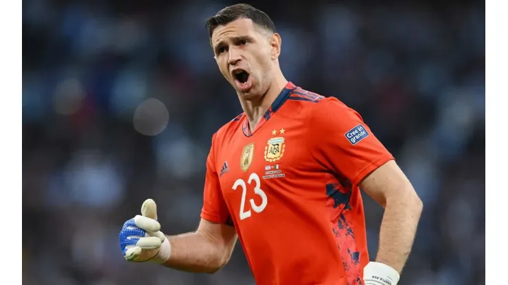 El increíble récord de Dibu Martínez jugando finales en Wembley