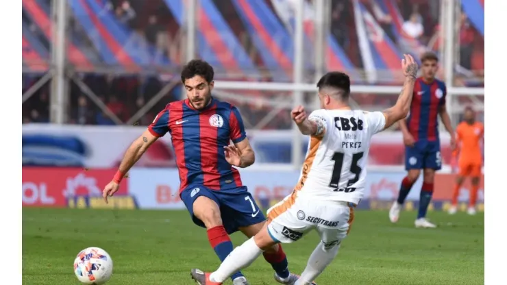 Lluvia de goles en el Bajo Flores: San Lorenzo lo ganaba, pero no resistió y Arsenal le complicó la vida